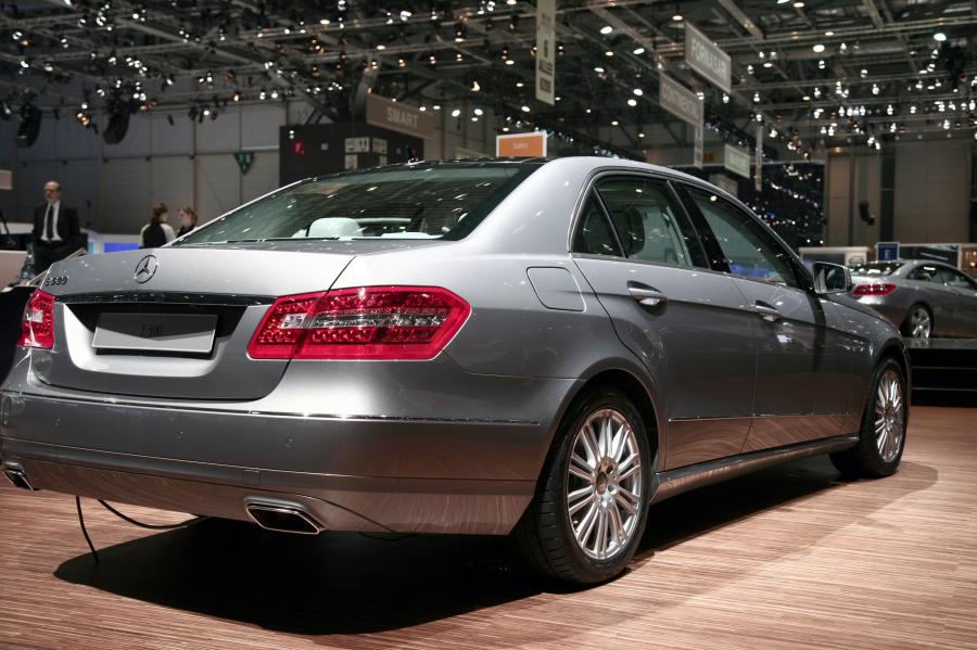  Mercedes-Benz E-Class 2010 года  (фото 51 из 128)
